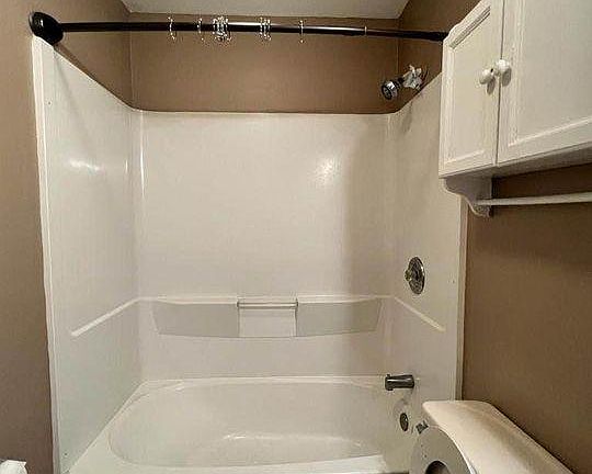 5th image of 7907 Kingsridge Dr