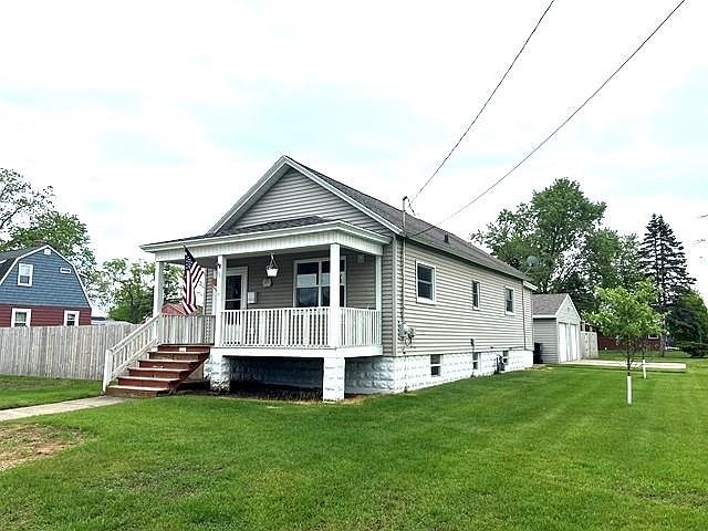 1st image of 2321 15th Ave