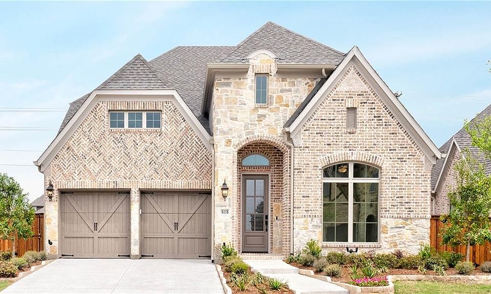 1st image of 818 Quarter Horse Ln