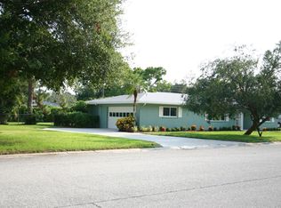 5618 10th Avenue Dr W, Bradenton, FL 34209