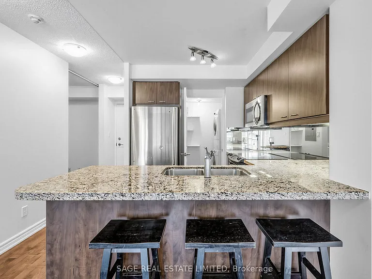 308 Palmerston Ave #315 — Photo 10