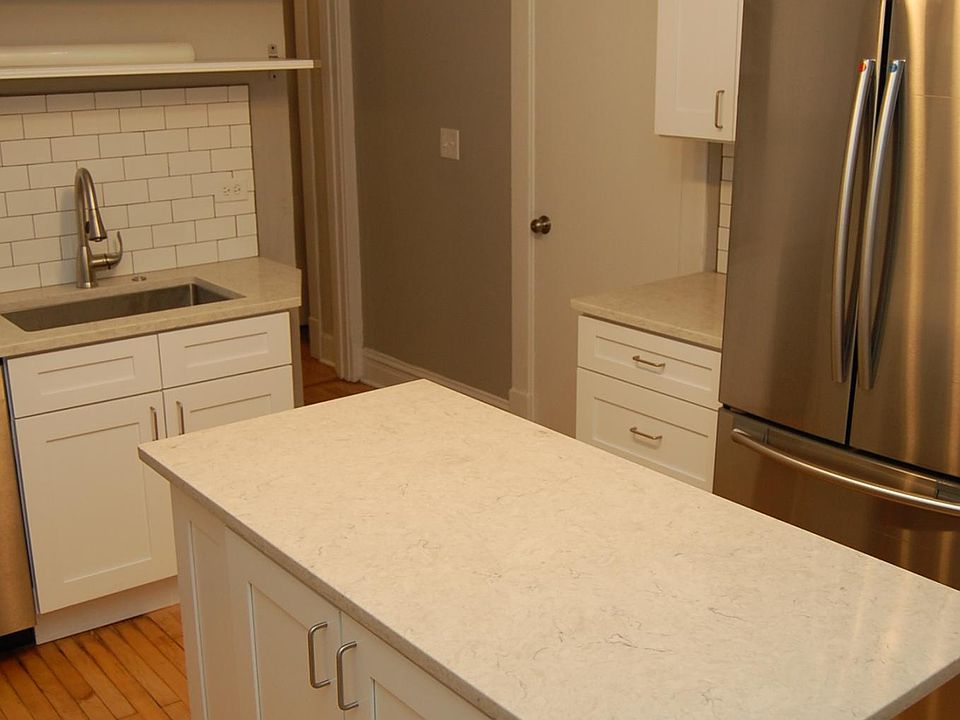 1st image of 1037 N Damen Ave #3F