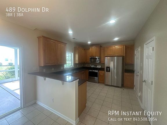 3rd image of 489 Dolphin Dr