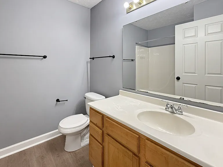 Cross Lake Apartments — Photo 78