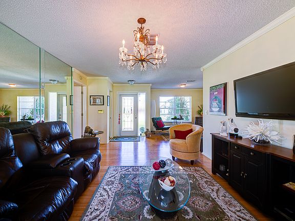 5th image of 1726 Aberdeen Ct