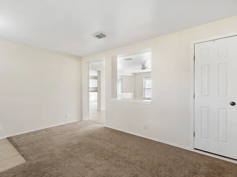 372 Copper Hill Dr — Photo 4