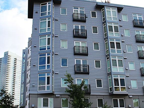 2nd image of 699 John St Unit 606