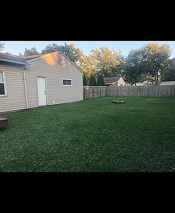 2nd image of 3220 Fernwood Dr
