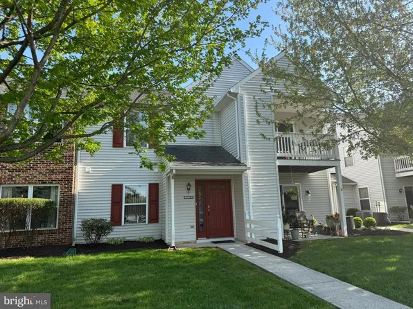 5809 Hidden Lake Dr, Harrisburg, PA 17111