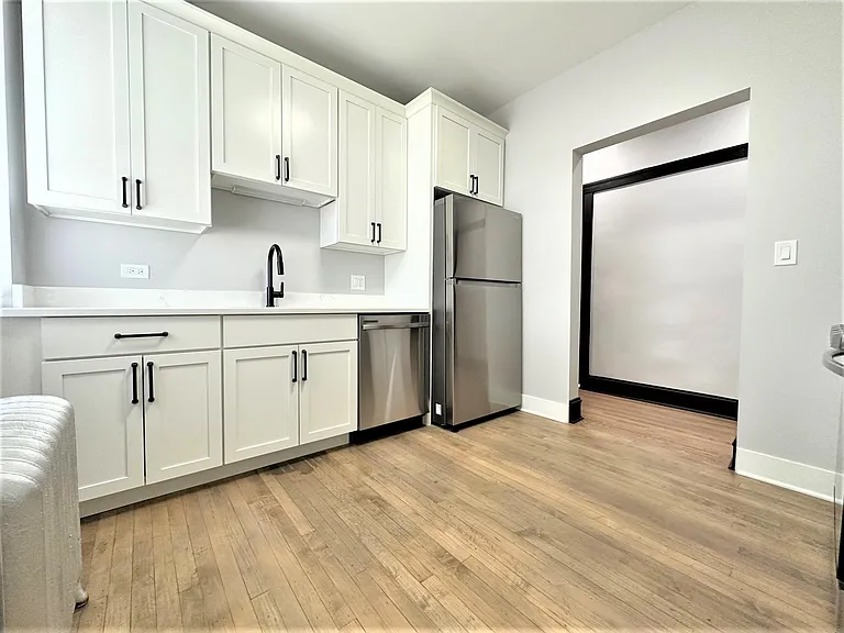 1400 W Summerdale Ave #3 — Photo 6