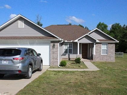 1st image of 567 Mackenzie Dr