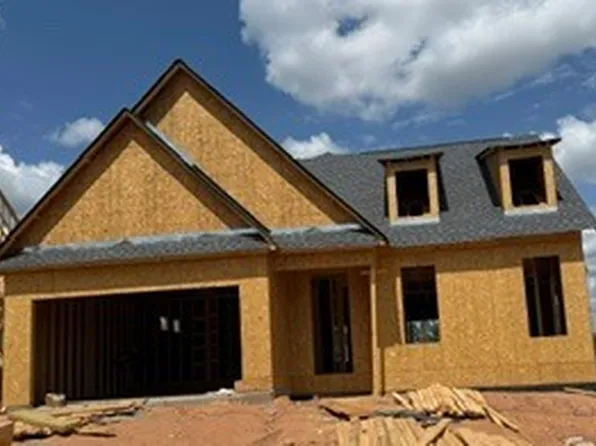 102 Live Oak Ln, Carrollton, GA 30117