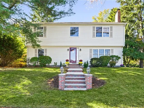 1 Terrace Way, Lincoln, RI 02865