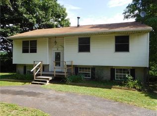 9 Jackson Ave, Marlboro, NY 12542