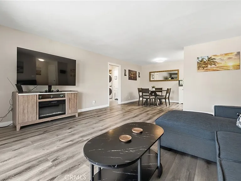 11138 Aqua Vista St #29 — Photo 5
