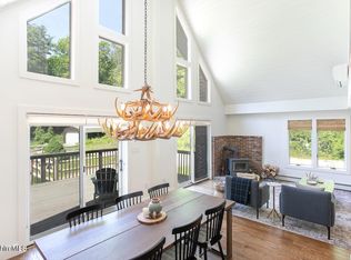 20 Hillside Ln, Sheffield, MA 01257