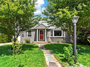 21 King Phillip Dr, North Kingstown, RI 02852