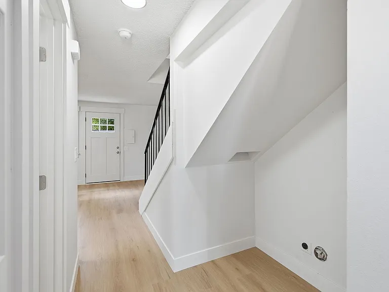 Rolling Hills Townhouses — Photo 42