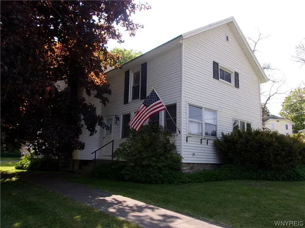 82 W Main St, Pike, NY 14130