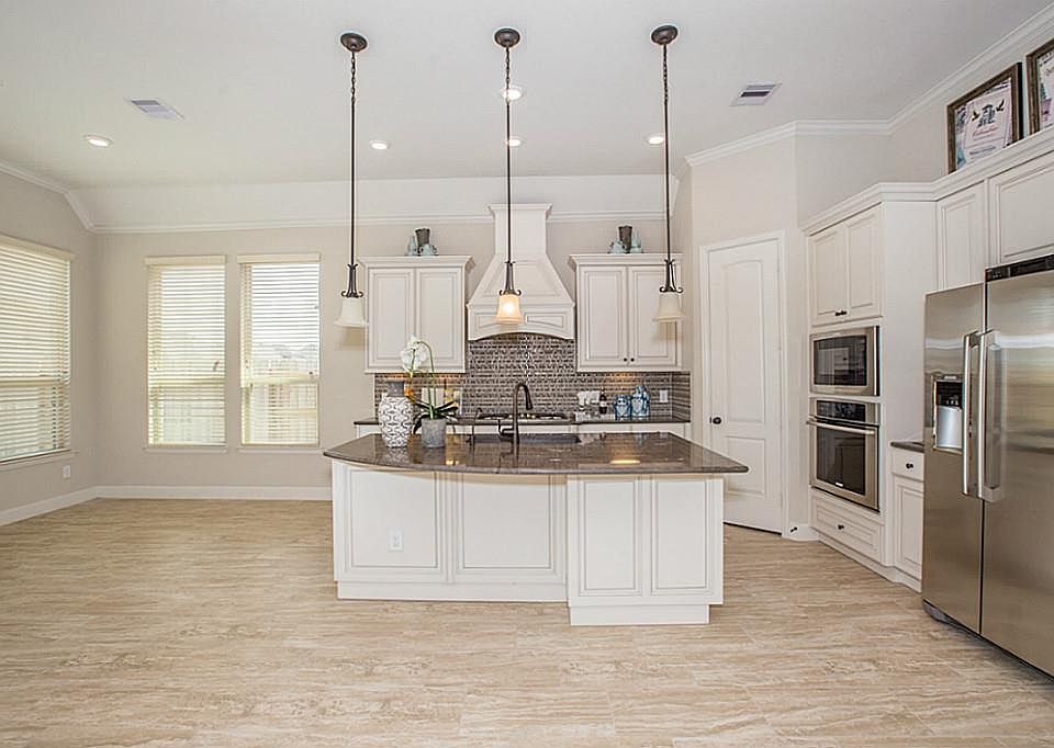 1st image of 11741 Arroyo Springs Ln