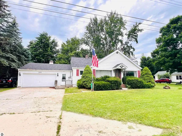 259 N Morey Rd, Lake City, MI 49651