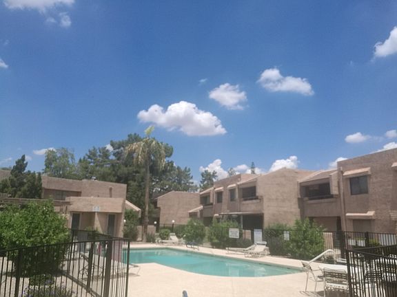 2nd image of 10828 N Biltmore Dr APT 117