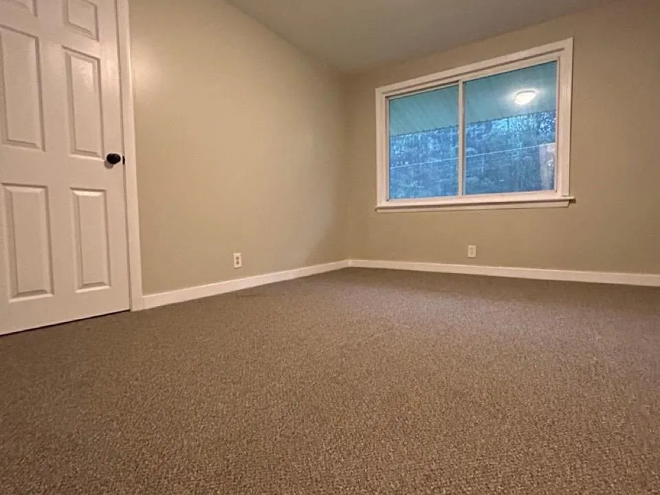 1st bedroom
