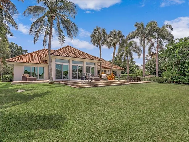 655 Galleon Dr — Photo 42