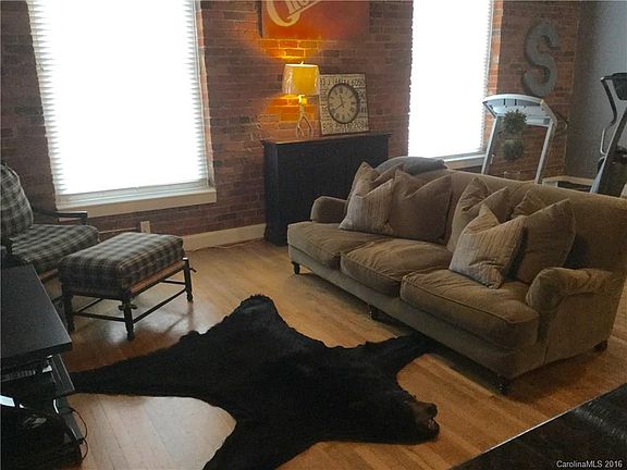 2nd image of 322 E Council St E #2B