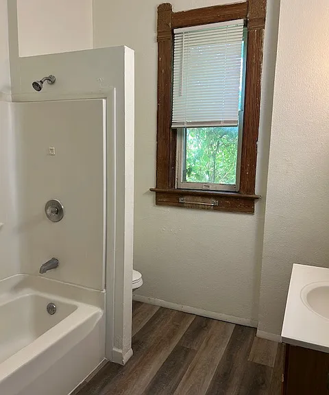 321 N Church St — Photo 10