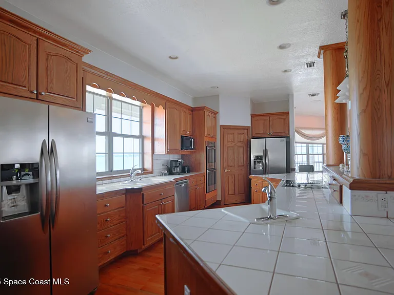6285 N Highway 1 — Photo 35