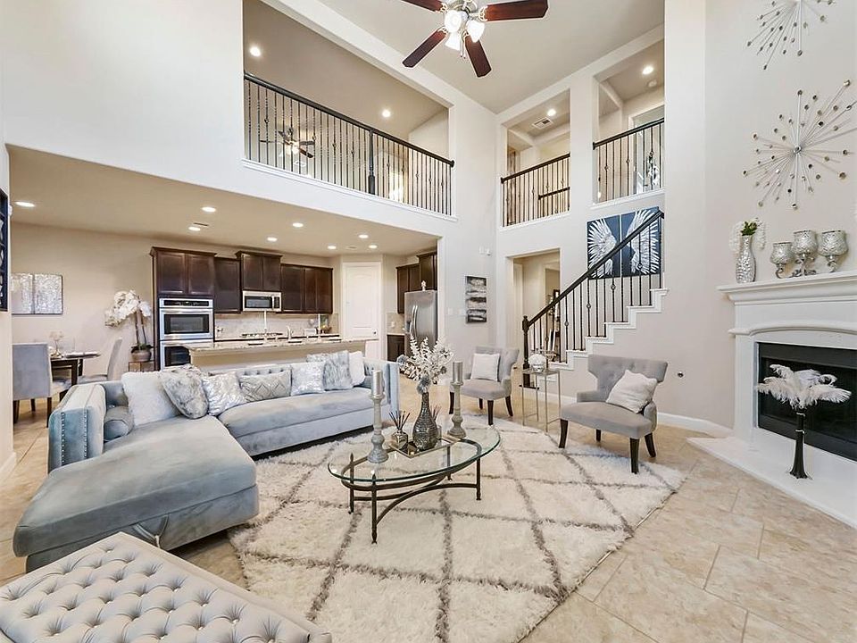 1st image of 1022 Pink Lily Ln