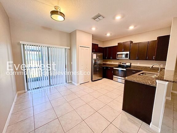 4th image of 9718 Mulberry Marsh Ln