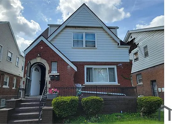 2 bed, 900 sqft, $1,050 — Photo 2