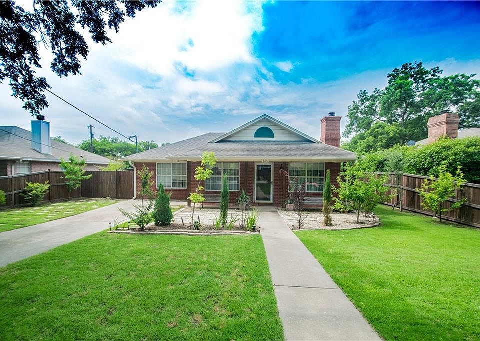 1st image of 303 W Pecan St
