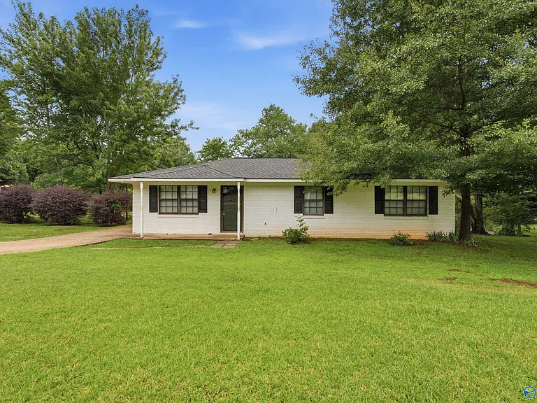 102 Greenwood Cir — Photo 24