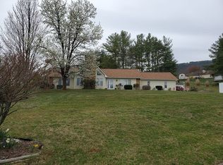 181 Stayman Rd, Roanoke, VA 24019
