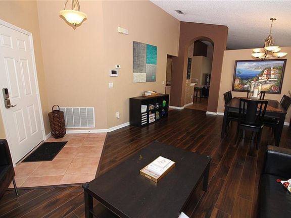 3rd image of 4513 Park Eden Cir