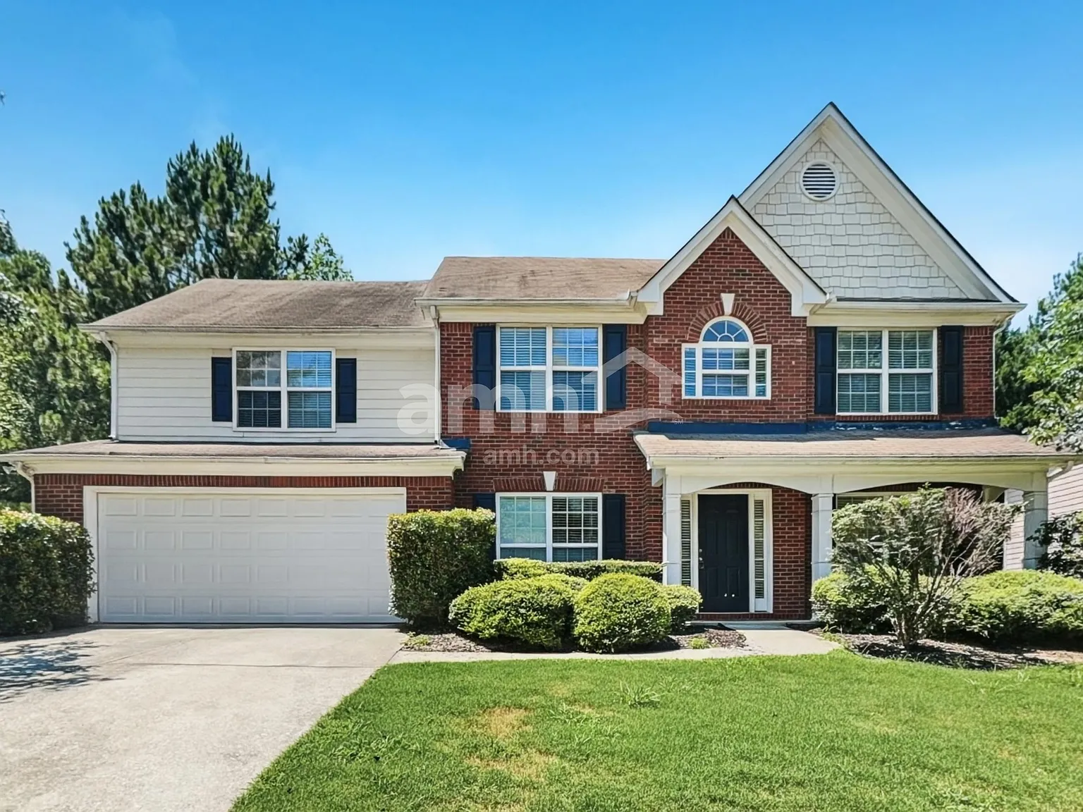 4 bed, 2.5 bath, 2662 sqft, $2,405 — Photo 1