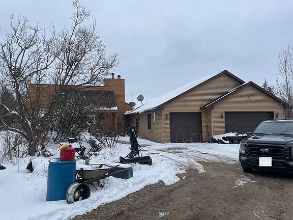 2nd image of 18015 Kelly Lake Rd