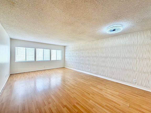 5th image of 277 E Alejo Rd Unit 125