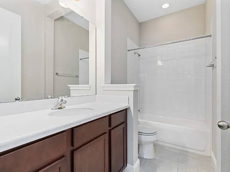 9211 Neher St — Photo 15