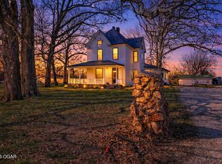 801 Linzee Blvd, Pierce City, MO 65723