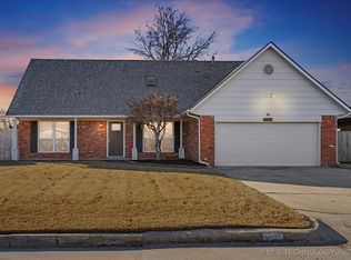 2021 W Louisville St, Broken Arrow, OK 74012