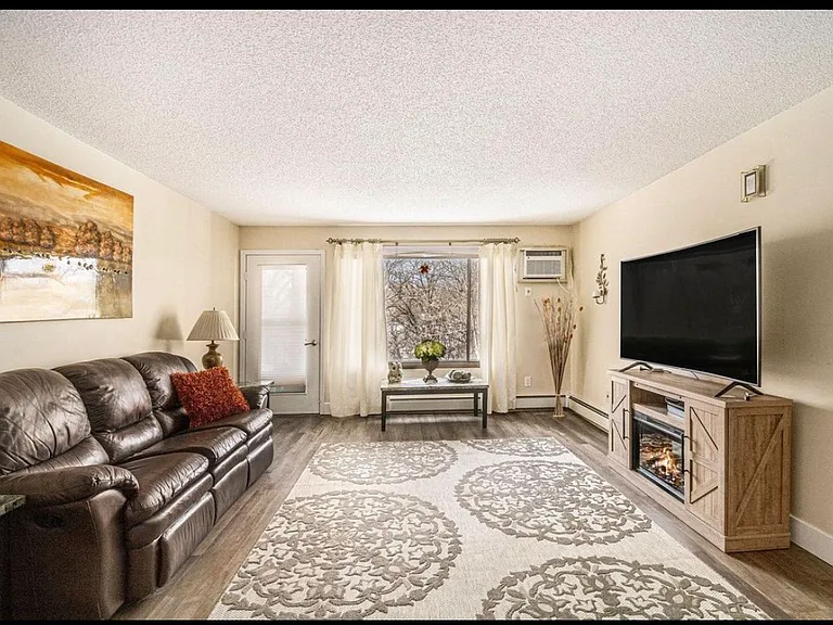 4001 Heritage Hills Dr #404 — Photo 4