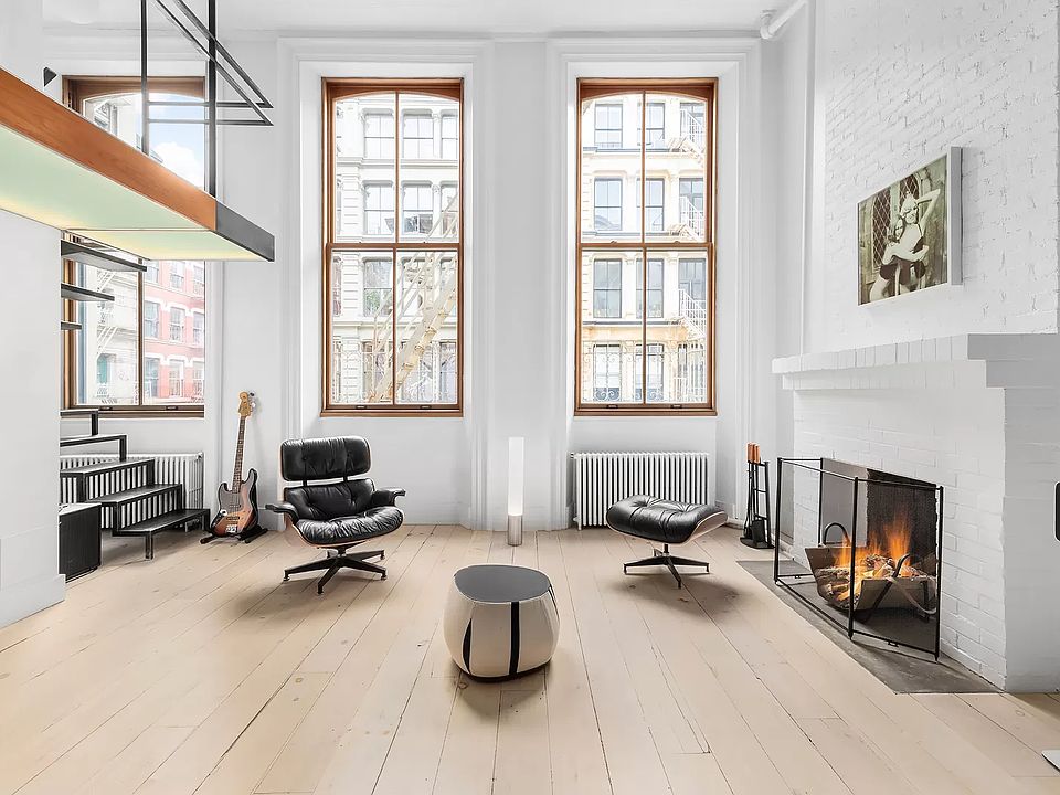 1st image of 456 Broome St APT 2