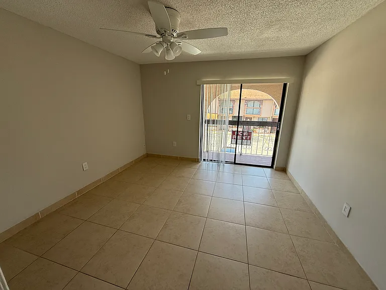 5365 Palm Ave #15 — Photo 13