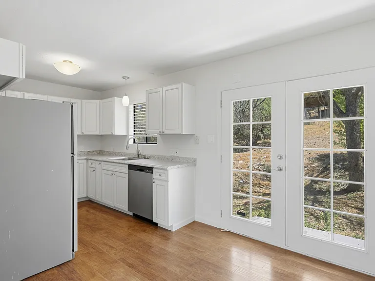 4739 E Julie Dr — Photo 7