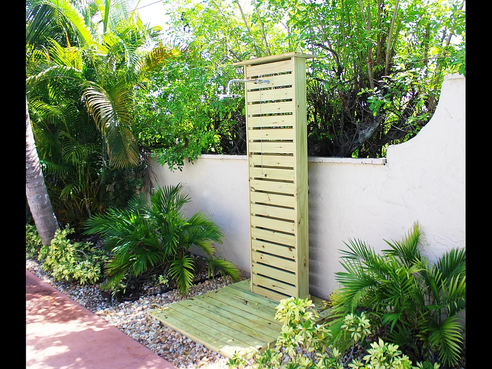 Rinse Off that Pool Water!