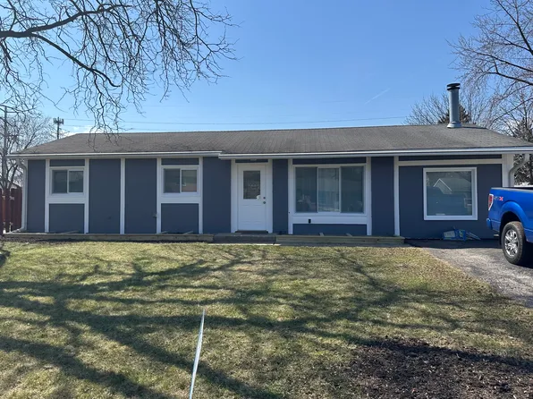 135 Springleaf Dr, Bolingbrook, IL 60440